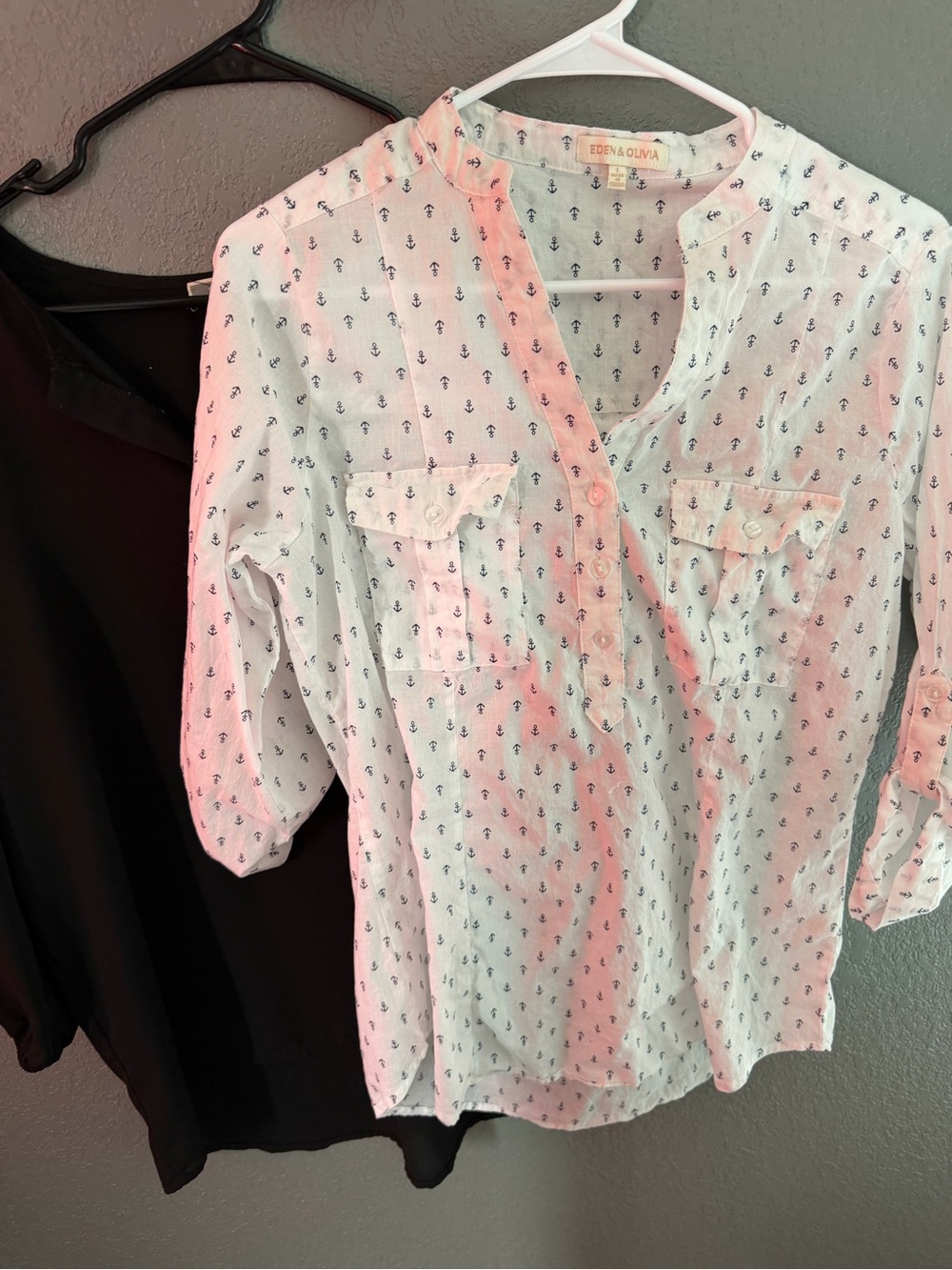 Eden & Olivia White Button-Front Anchor Print Shirt